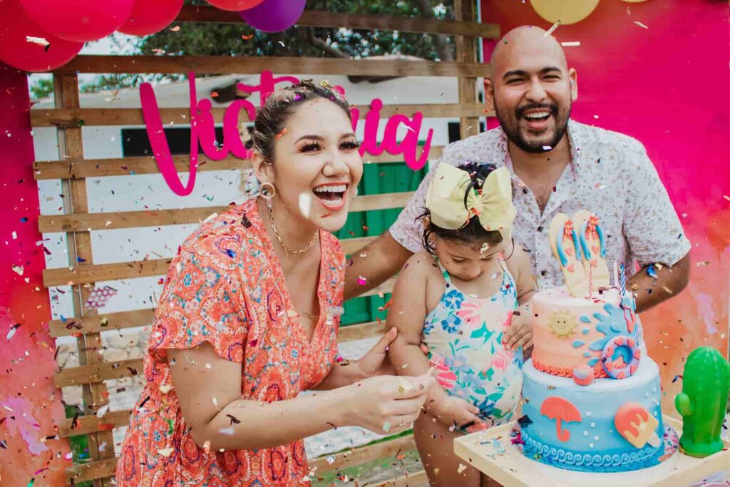 parents celebrating kid birthday